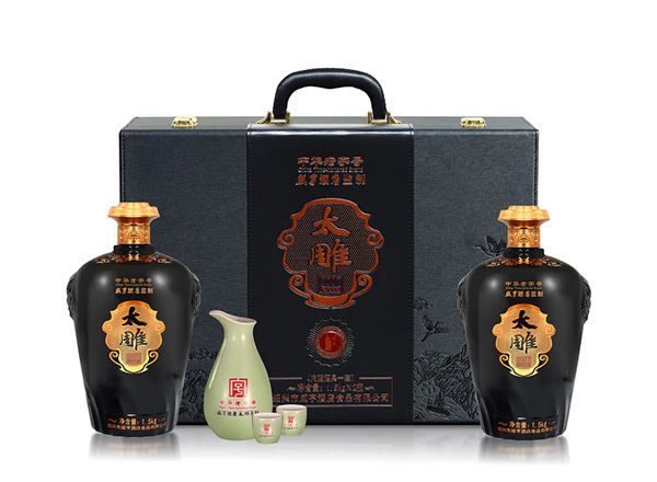 德阳咸亨酒店太雕黄酒回收太雕2007原酿礼盒1.5kg*2糯米酒半甜绍兴黄酒